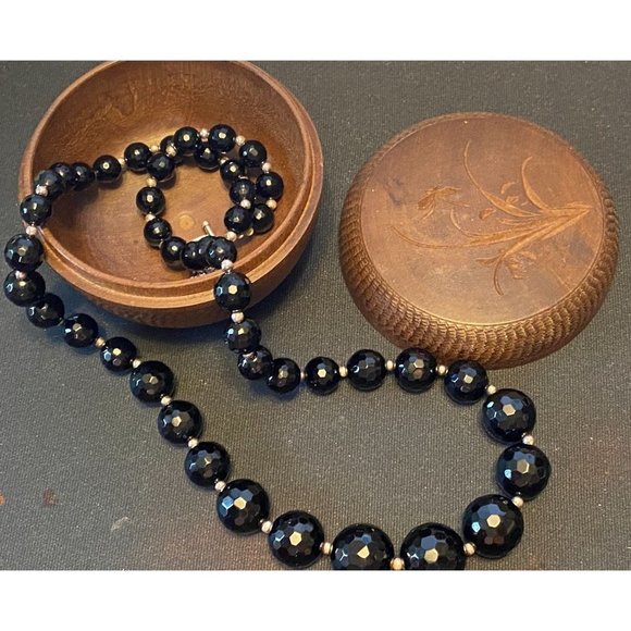 925 Sterling Graduated Faceted Onyx Beaded Necklace 23" in faux wood box